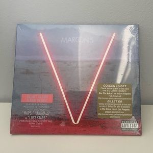 MAROON 5 “V” Deluxe Album (NWT)